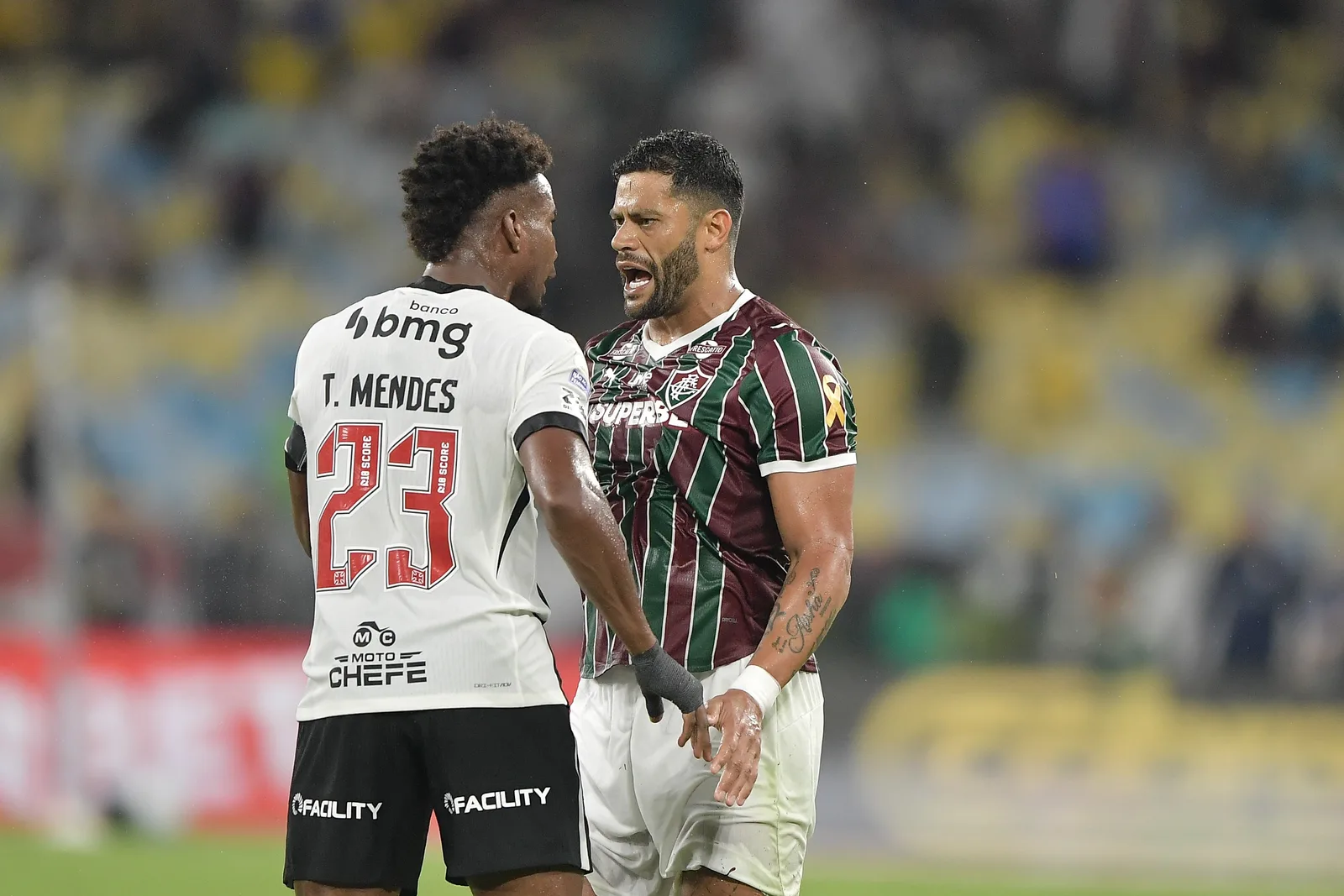 Hulk critica atuação da arbitragem em clássico entre Fluminense e Vasco